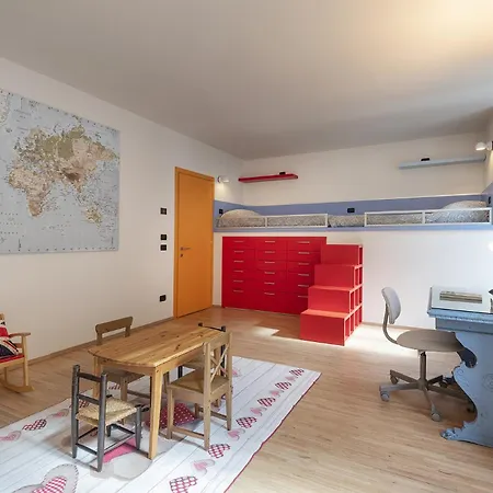 Apartman Architect S House